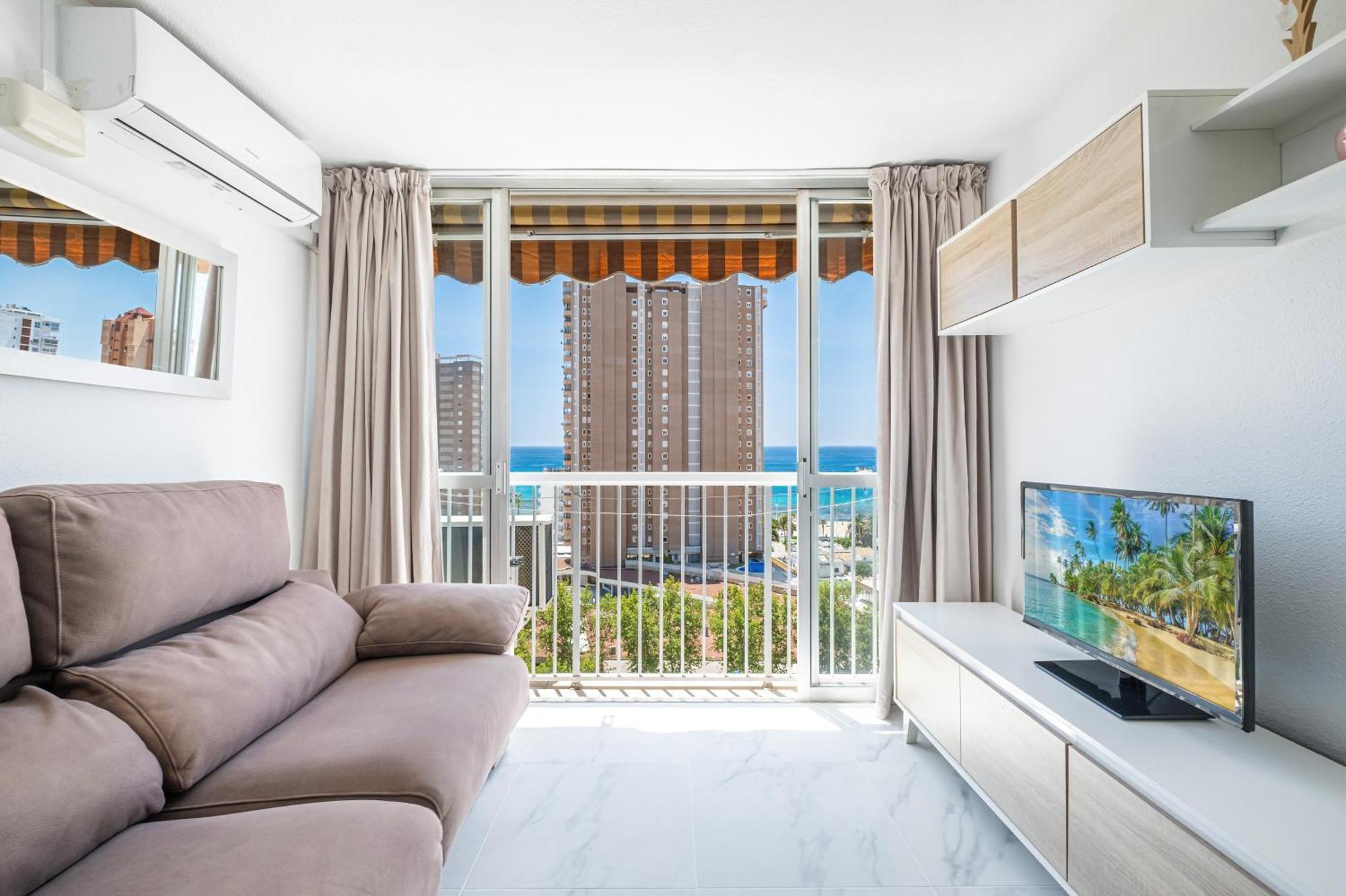 Albatros 12-8 Sea Views Levante Apartament